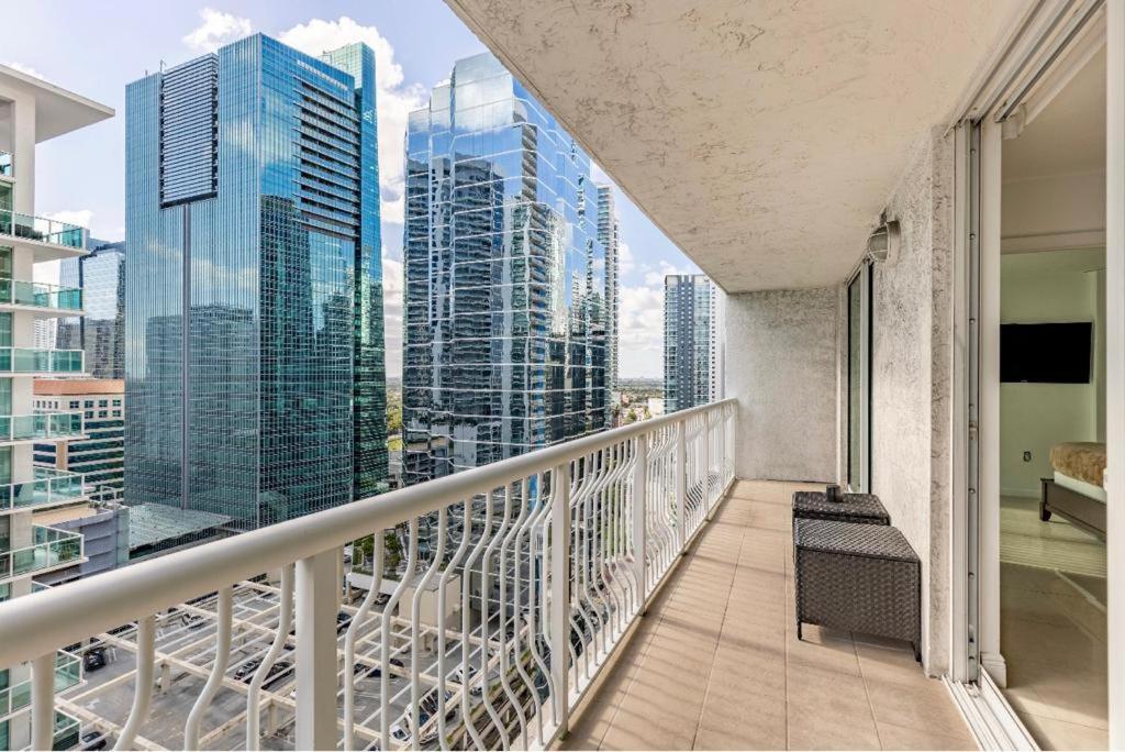 Two Bedroom Oceanview Apartment In Brickell Маями Екстериор снимка