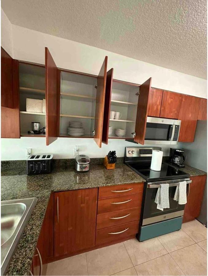 Two Bedroom Oceanview Apartment In Brickell Маями Екстериор снимка