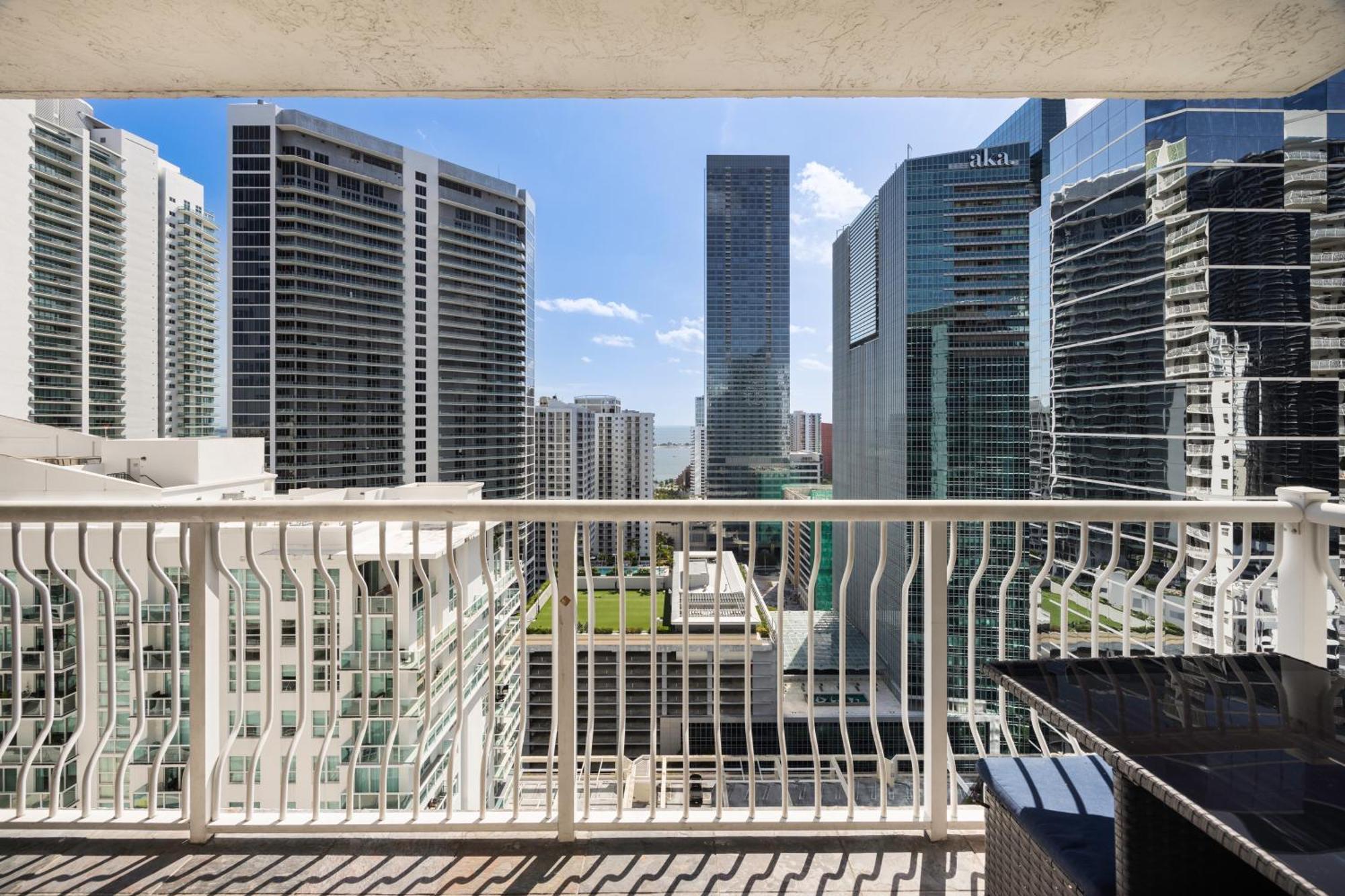 Two Bedroom Oceanview Apartment In Brickell Маями Екстериор снимка